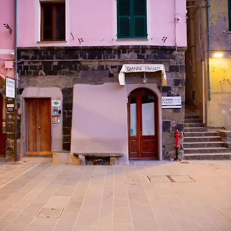 The Main Plaza - & * Vernazza