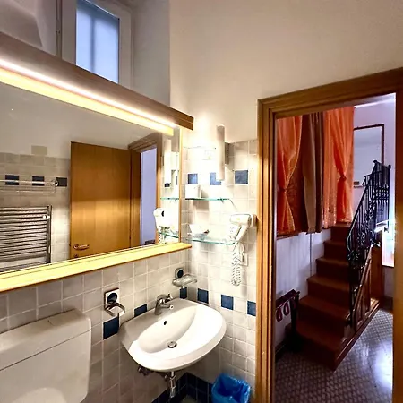 The Main Plaza - Rooms&apartment Affittacamere 3*