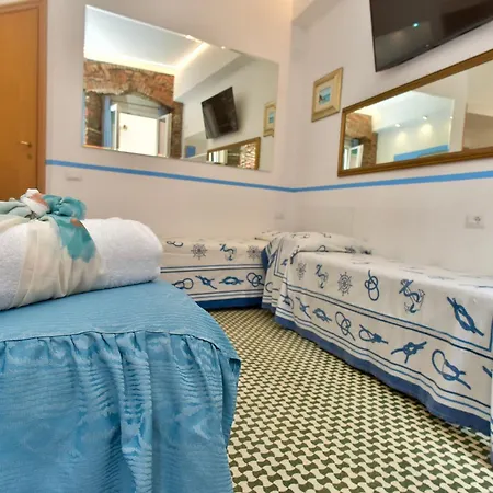 Guest house The Main Plaza - & 3*